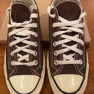 Converse Chuck Taylor All Star. Brown. Gently used.
